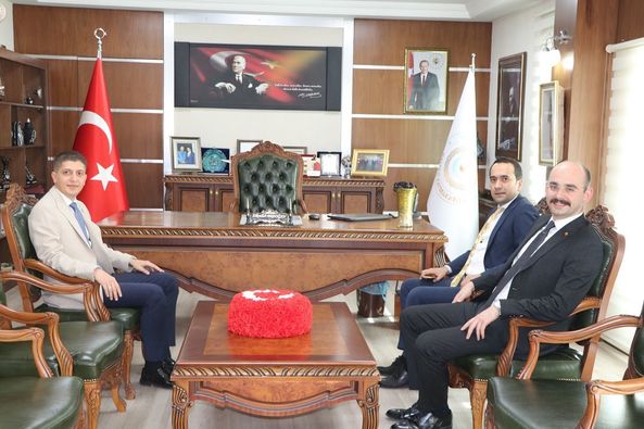 Şanlıurfa Vali Yardımcılarımız Kaymakamımız Sayın Zikrullah ERDOĞAN’ı Makamında Ziyaret Ettiler. 